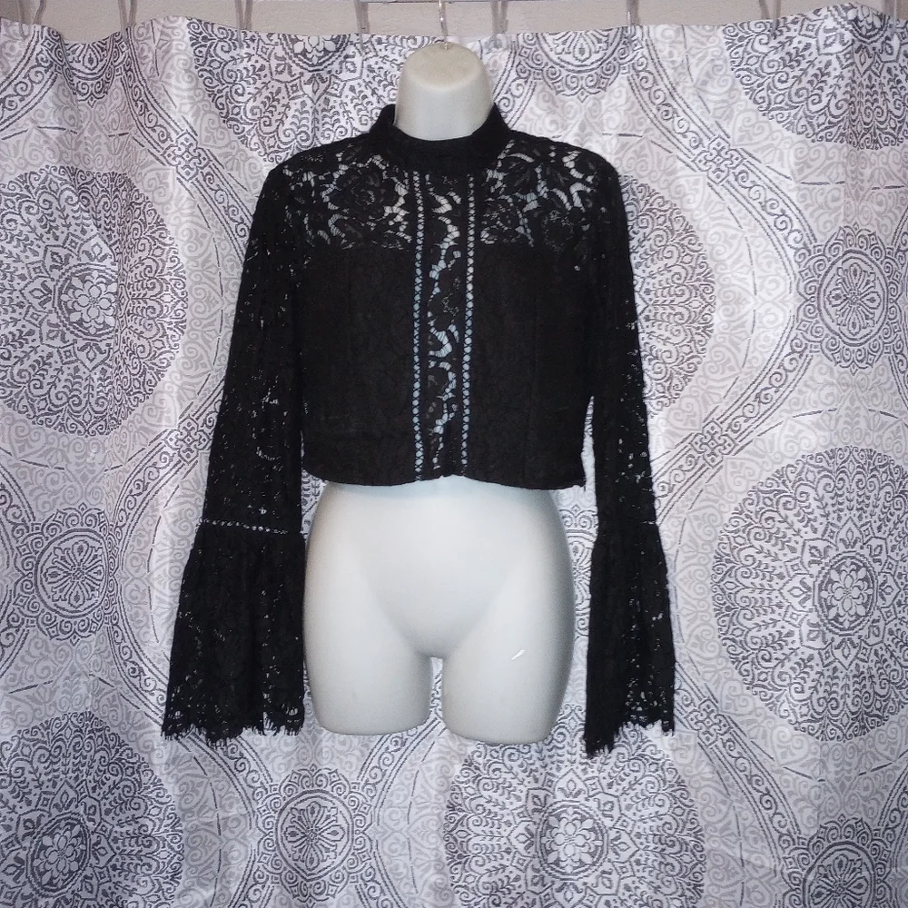 DO + BE Lace Gothic Crop Top with Bell Sleeves Size Large